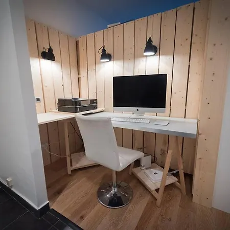 Contemporary, View Of La Defense, Comfort