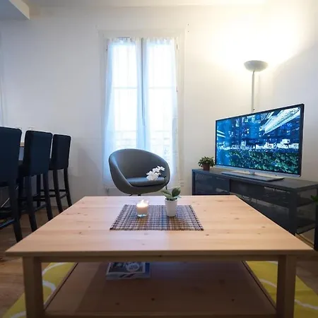 Contemporary, View Of La Defense, Comfort Apartment *