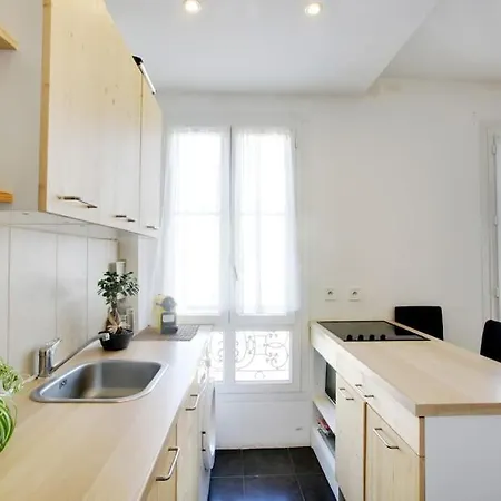 Apartment Contemporary, View Of La Defense, Comfort Puteaux